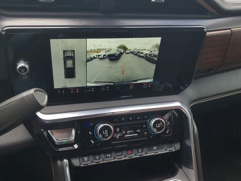 Used 2025 GMC Sierra 3500 Denali Ultimate image 27