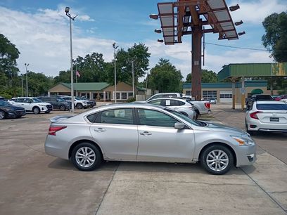 Used 2014 Nissan Altima 2.5 S w/ Sport Value Package