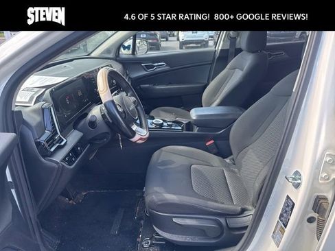 Used 2024 Kia Sportage LX image 16