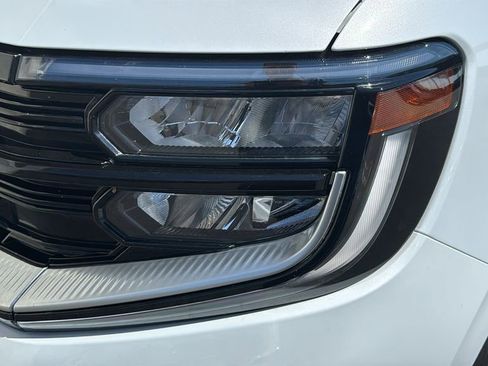 Certified 2025 Ford Expedition Platinum image 6