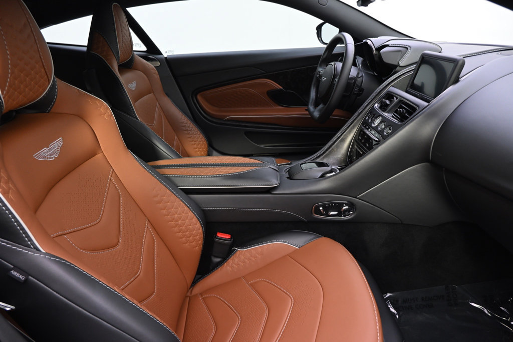 Used 2023 Aston Martin DBS Coupe RWD image 16