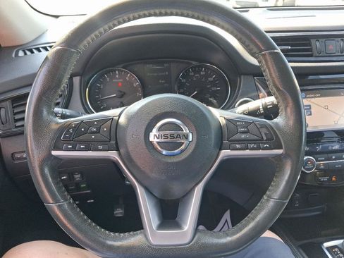 Used 2017 Nissan Rogue SL w/ SL Premium Package AWD/4WD image 10