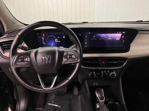 Certified 2024 Buick Encore GX Preferred FWD image 23