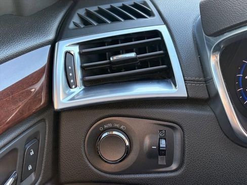 Used 2015 Cadillac SRX Luxury image 55