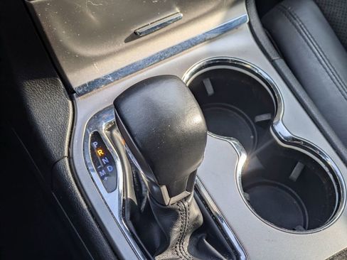 Used 2020 Jeep Grand Cherokee Altitude image 26