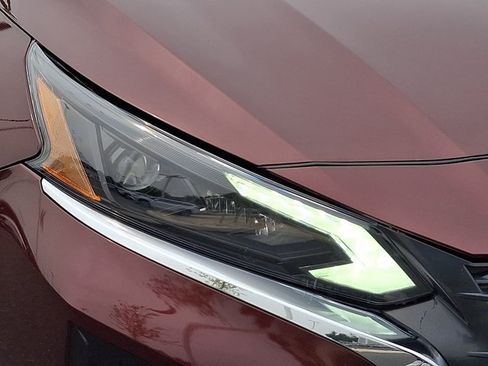 Used 2023 Nissan Altima 2.5 SV FWD image 9