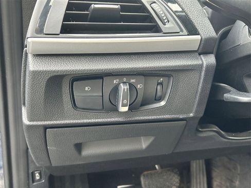 Used 2017 BMW 230i xDrive 230i xDrive image 17