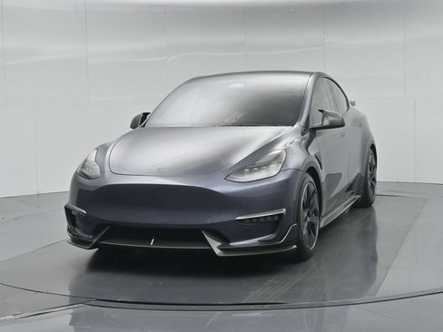 Used 2023 Tesla Model Y Long Range AWD/4WD image 55