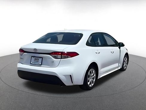 Used 2025 Toyota Corolla LE FWD image 14