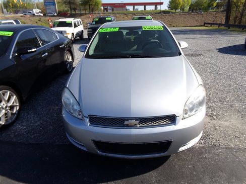 Used 2016 Chevrolet Impala LT w/ LT Sunroof Package image 2