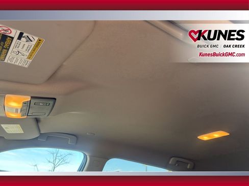 Used 2023 Nissan Rogue SV image 12