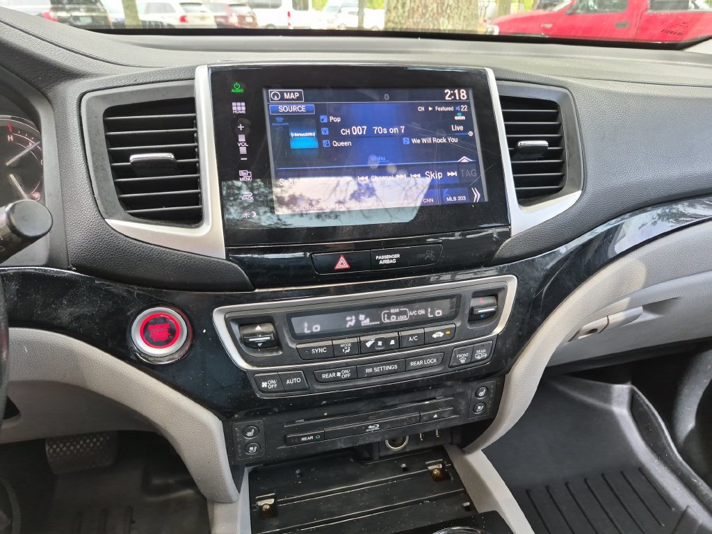 Used 2016 Honda Pilot Elite image 35