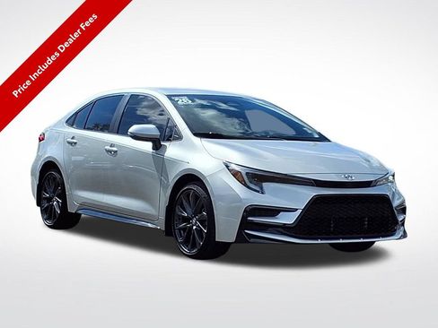 Used 2025 Toyota Corolla SE FWD image 1