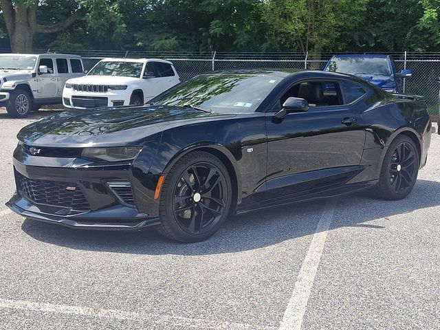 Used 2018 Chevrolet Camaro SS RWD image 6