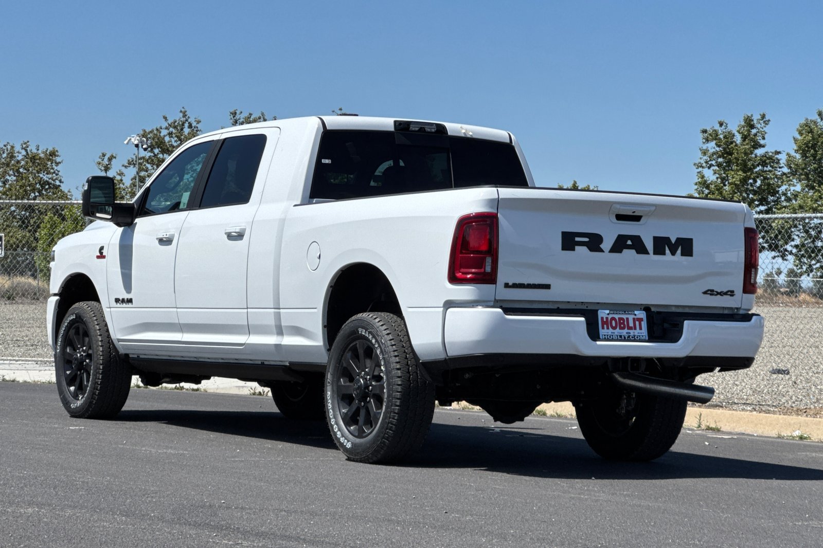 New 2026 RAM 2500 Laramie AWD/4WD image 5