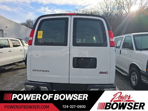 Used 2024 GMC Savana 2500 w/ Driver Convenience Package image 5