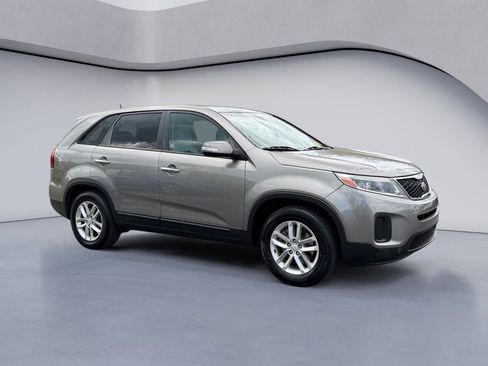 Used 2015 Kia Sorento LX FWD image 7