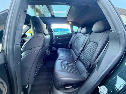 Used 2022 Maserati Levante Modena AWD/4WD image 22