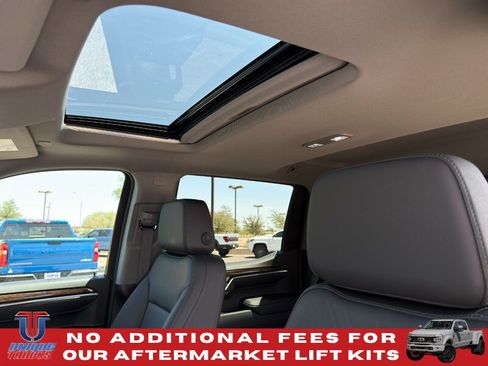 Used 2024 GMC Sierra 1500 Elevation w/ Elevation Premium Package AWD/4WD image 24