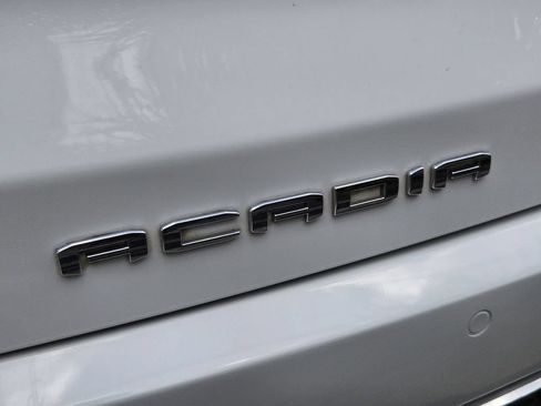 Used 2023 GMC Acadia Denali FWD image 12