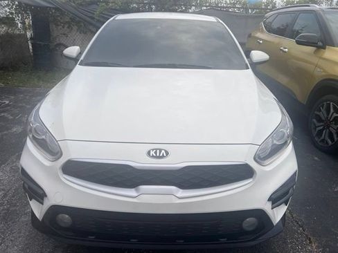 Certified 2021 Kia Forte LXS FWD image 3