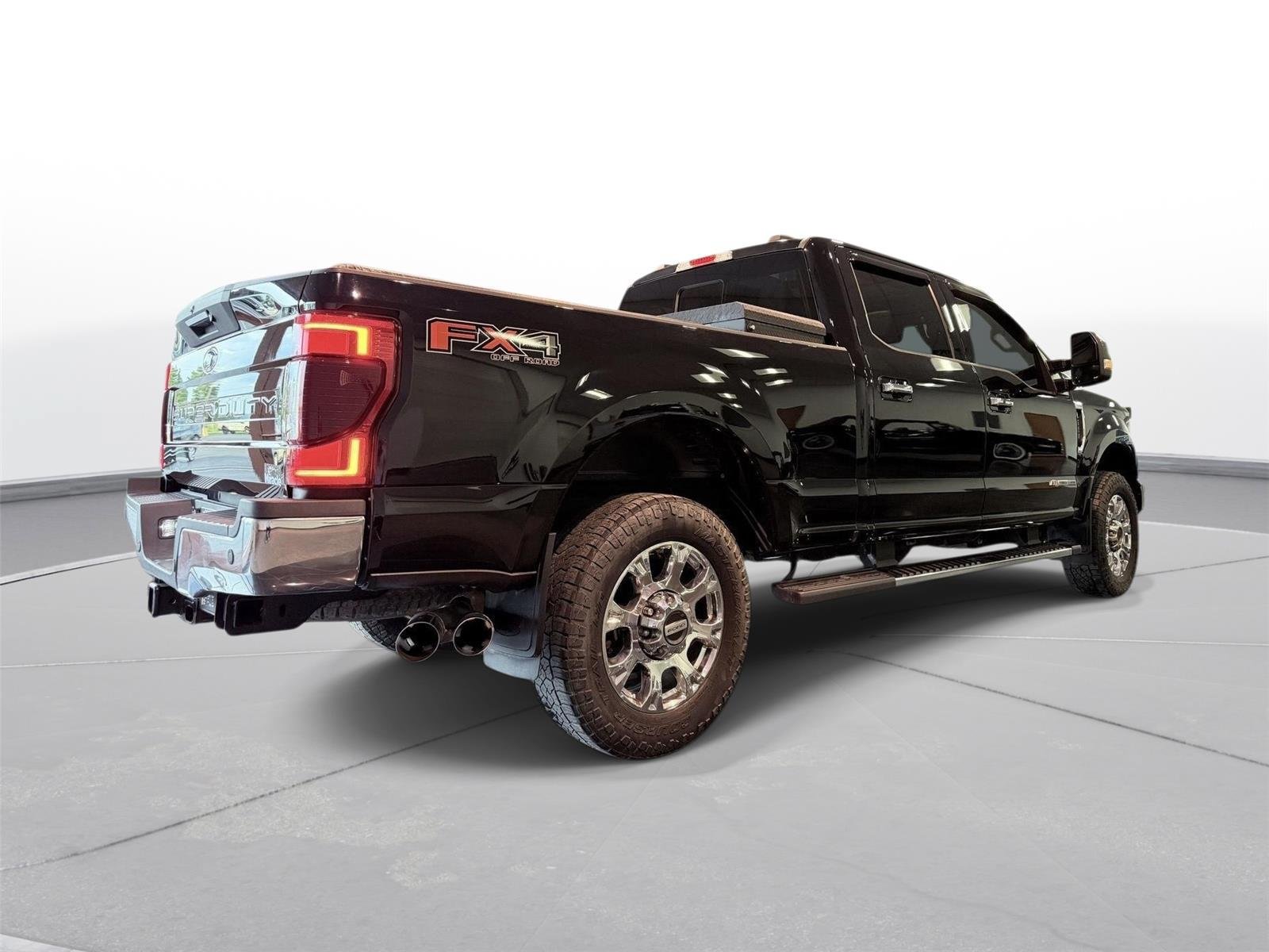 Used 2022 Ford F350 Lariat w/ Lariat Ultimate Package AWD/4WD image 12