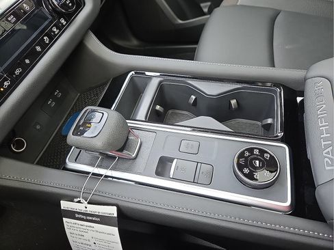 New 2026 Nissan Pathfinder SL image 25