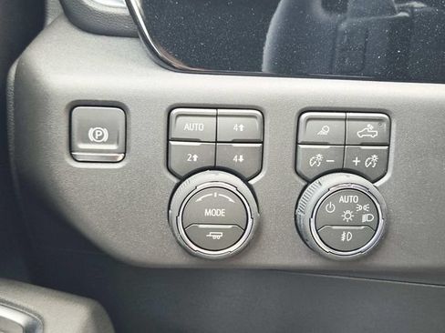 New 2026 Chevrolet Silverado 1500 LT Trail Boss w/ LT Trail Boss Premium Package AWD/4WD image 36