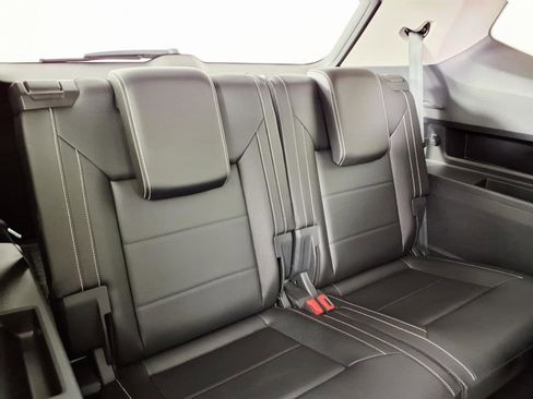 Used 2023 Volkswagen Atlas SEL image 13