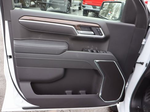 New 2026 Chevrolet Silverado 1500 LT image 4