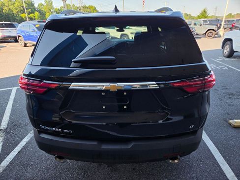 Used 2023 Chevrolet Traverse LT w/ LPO, Cargo Package AWD/4WD image 6