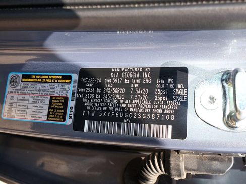 Used 2025 Kia Telluride S AWD/4WD image 38