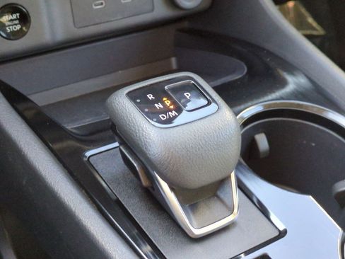 Certified 2024 Nissan Rogue SV image 25