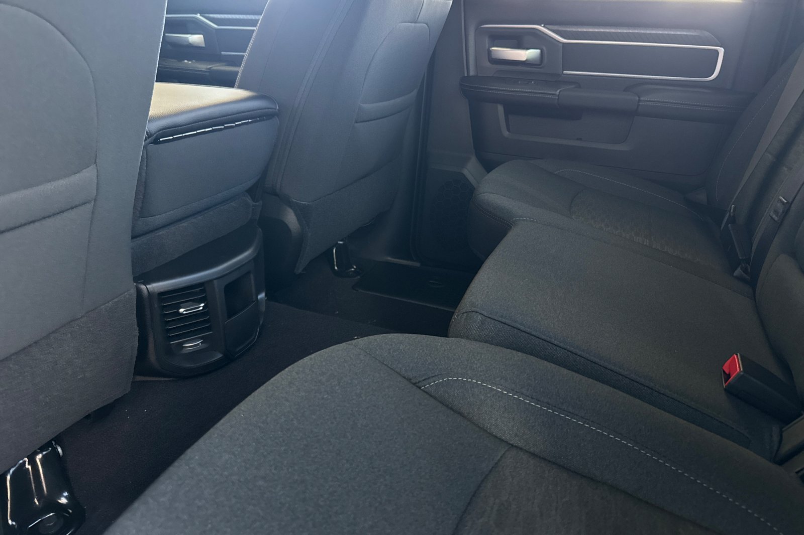 New 2026 RAM 2500 Big Horn AWD/4WD image 11