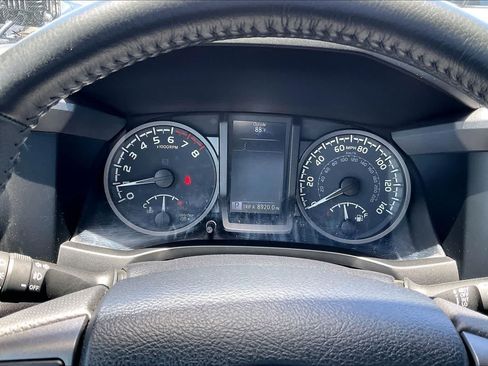 Used 2023 Toyota Tacoma TRD Off-Road AWD/4WD image 17