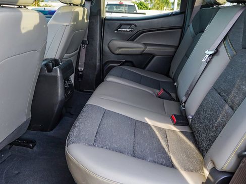 Used 2024 Chevrolet Colorado ZR2 image 21