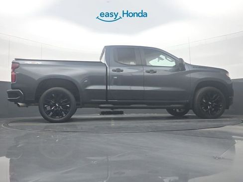 Used 2020 Chevrolet Silverado 1500 Custom w/ Custom Value Package AWD/4WD image 33