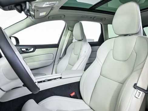 Certified 2026 Volvo XC60 B5 Ultra w/ Protection Package Premier image 7