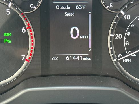 Used 2020 Lexus GX 460 Premium image 32