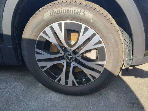 Certified 2024 Mercedes-Benz GLB 250 4MATIC image 21