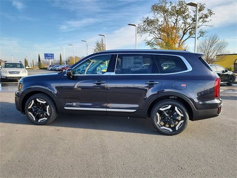 New 2025 Kia Telluride S image 7