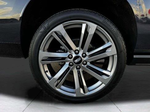 Used 2025 Cadillac Escalade ESV Sport w/ Touring Package AWD/4WD image 58
