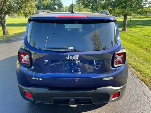 Used 2017 Jeep Renegade Latitude AWD/4WD image 7