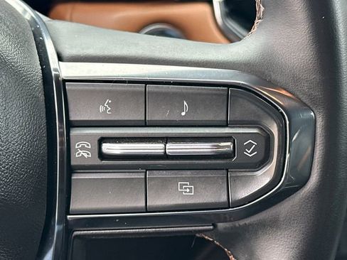 Certified 2024 GMC Canyon AT4 AWD/4WD image 28