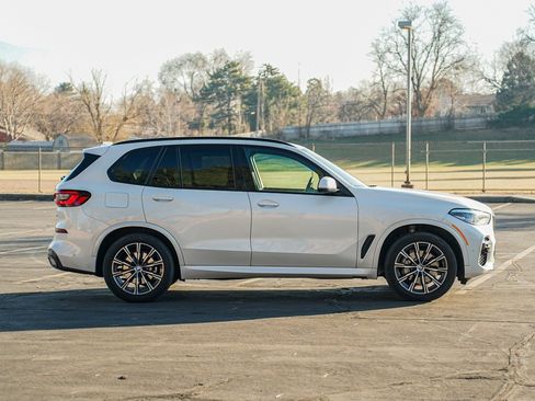 Used 2023 BMW X5 xDrive40i w/ M Sport Package image 4