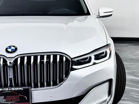 Used 2021 BMW 750i xDrive AWD/4WD image 6