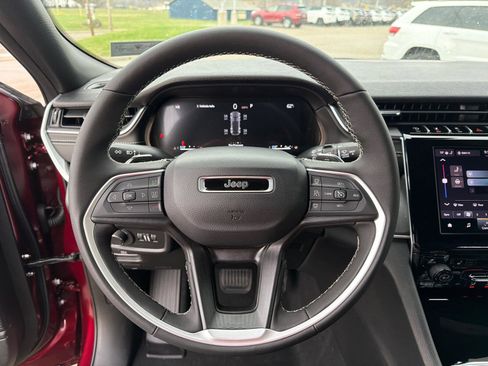 New 2026 Jeep Grand Cherokee Laredo X image 14