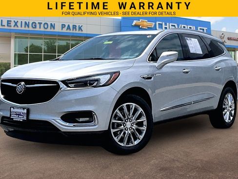 Used 2021 Buick Enclave Essence w/ Sound and Sites Package FWD image 12