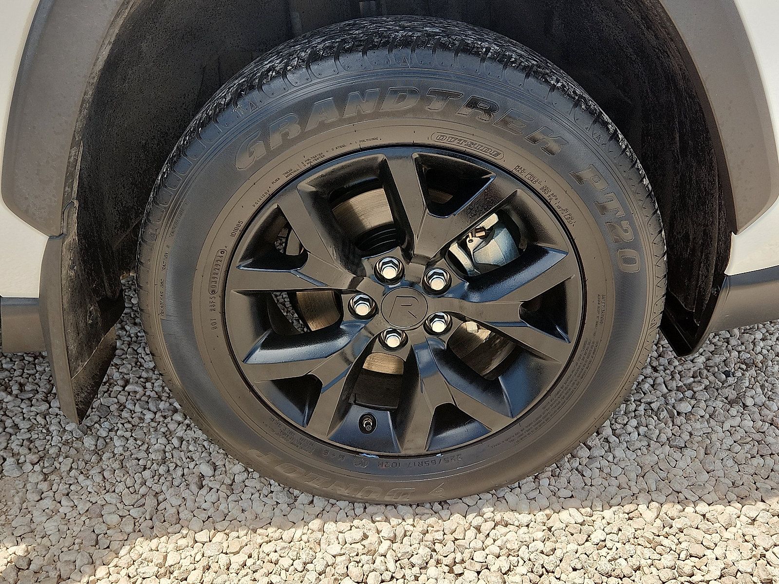 Used 2024 Toyota RAV4 LE AWD/4WD image 7