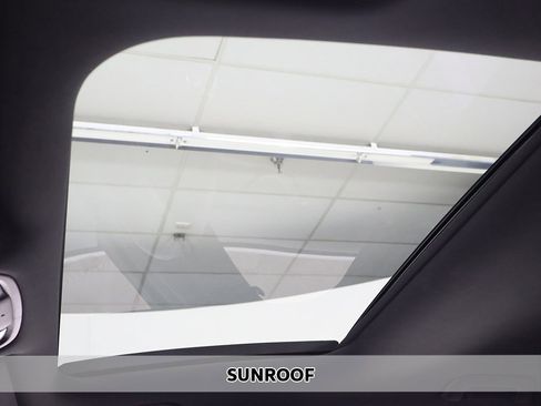 Used 2023 Kia Stinger GT2 image 4